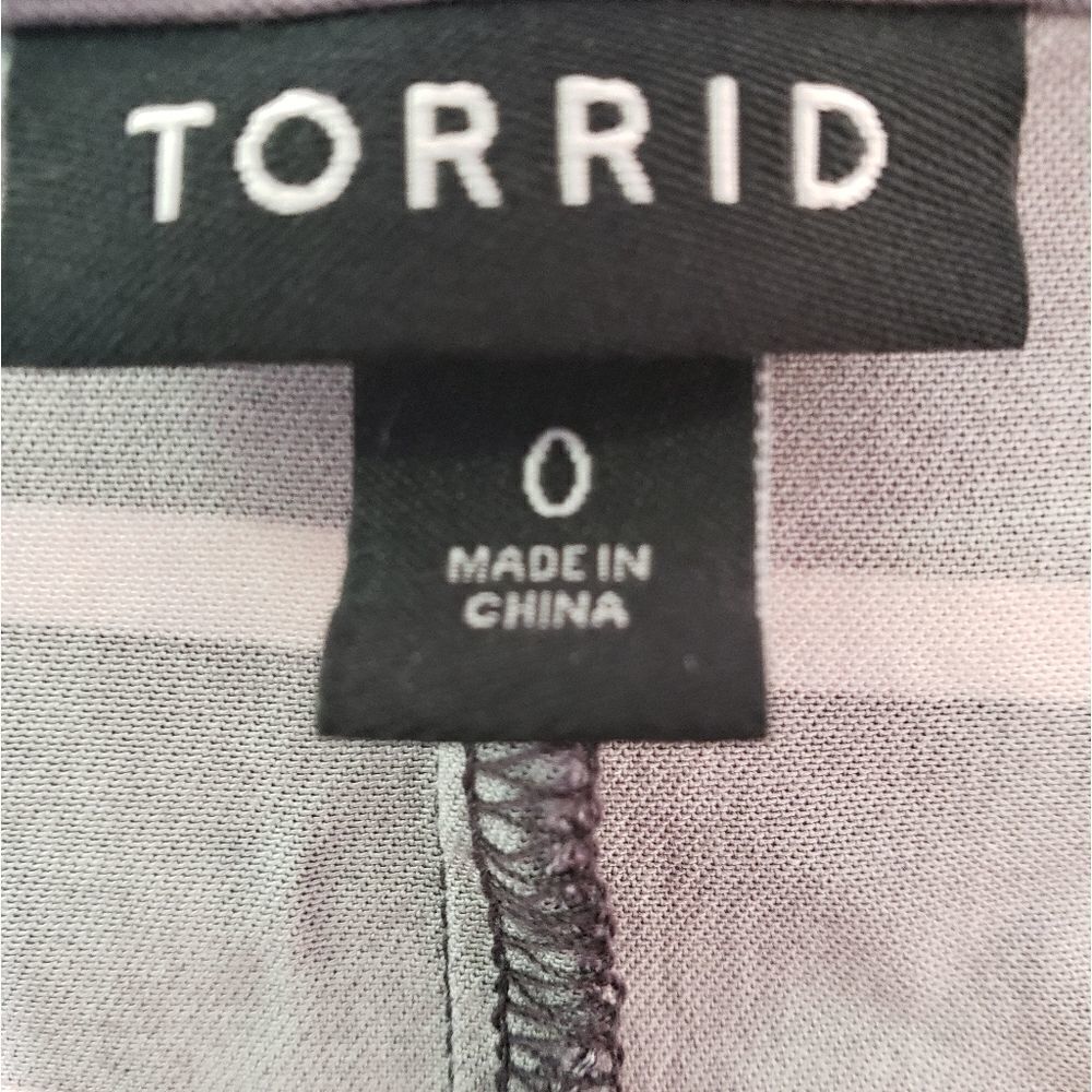 Torrid Top - Picture 4 of 5